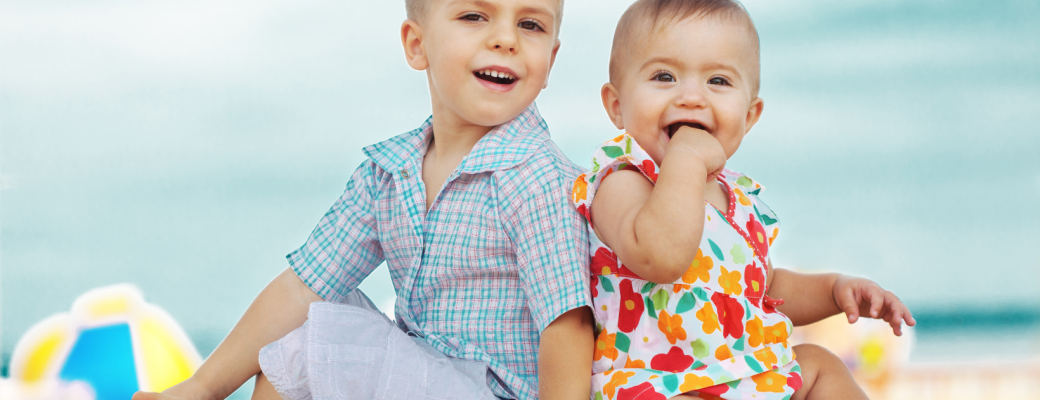 Ένας Οδηγός για Βρεφική Ένδυση στη Παραλία