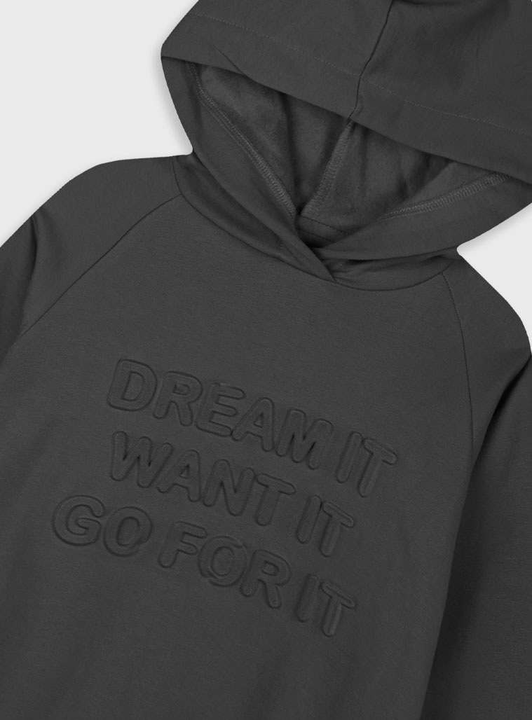 Φούτερ μπλούζα με κουκούλα και ανάγλυφο τύπωμα για κορίτσι | ΜΑΥΡΟ Φούτερ μπλούζα με κουκούλα και ανάγλυφο τύπωμα για κορίτσι | ΜΑΥΡΟ