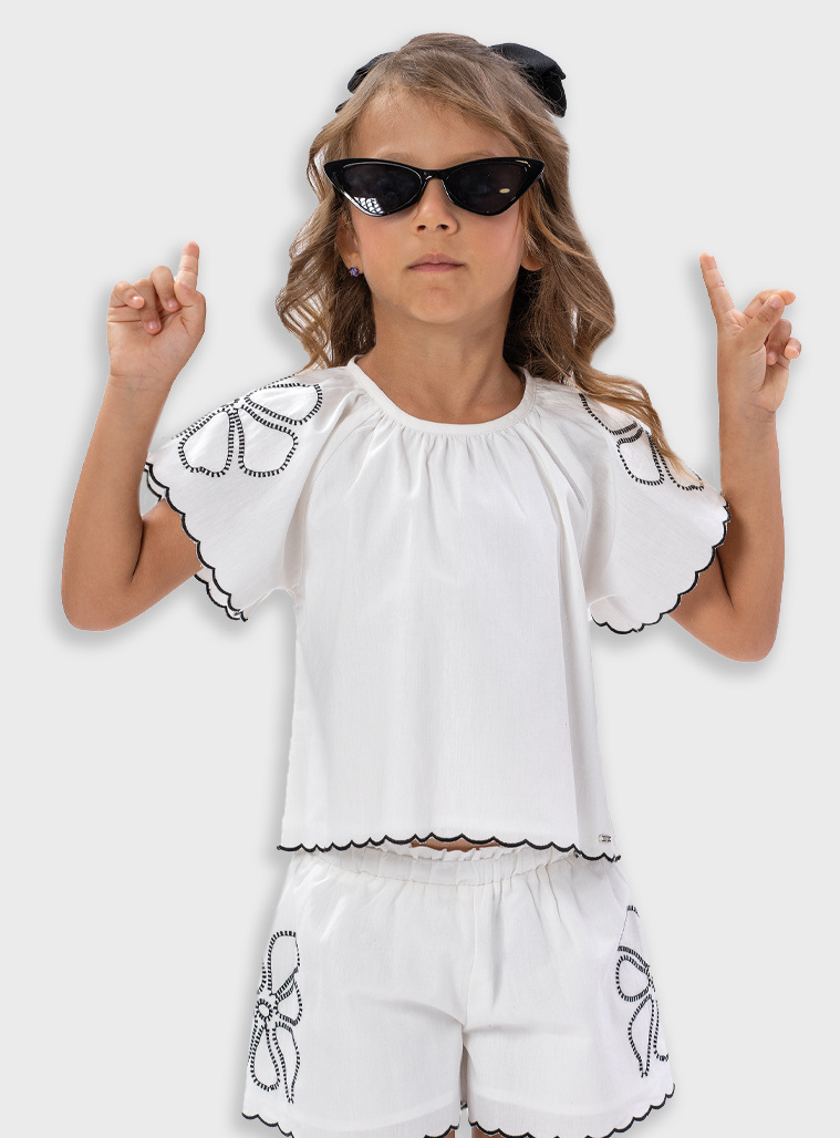 Σετ μπλούζα με σορτς | ΕΚΡΟΥ