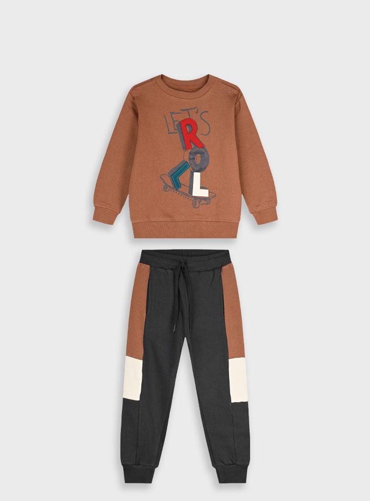 Παιδικά ρούχα Energiers - ΣΗΜΑΝΤΙΚΟ: Σε περίπτωση διαφοράς τιμής από το κατάστημα ισχύει παντα και μόνο η τιμή του καταστήματος Φούτερ φόρμα με τύπωμα | ΑΝΘΡΑΚΙ