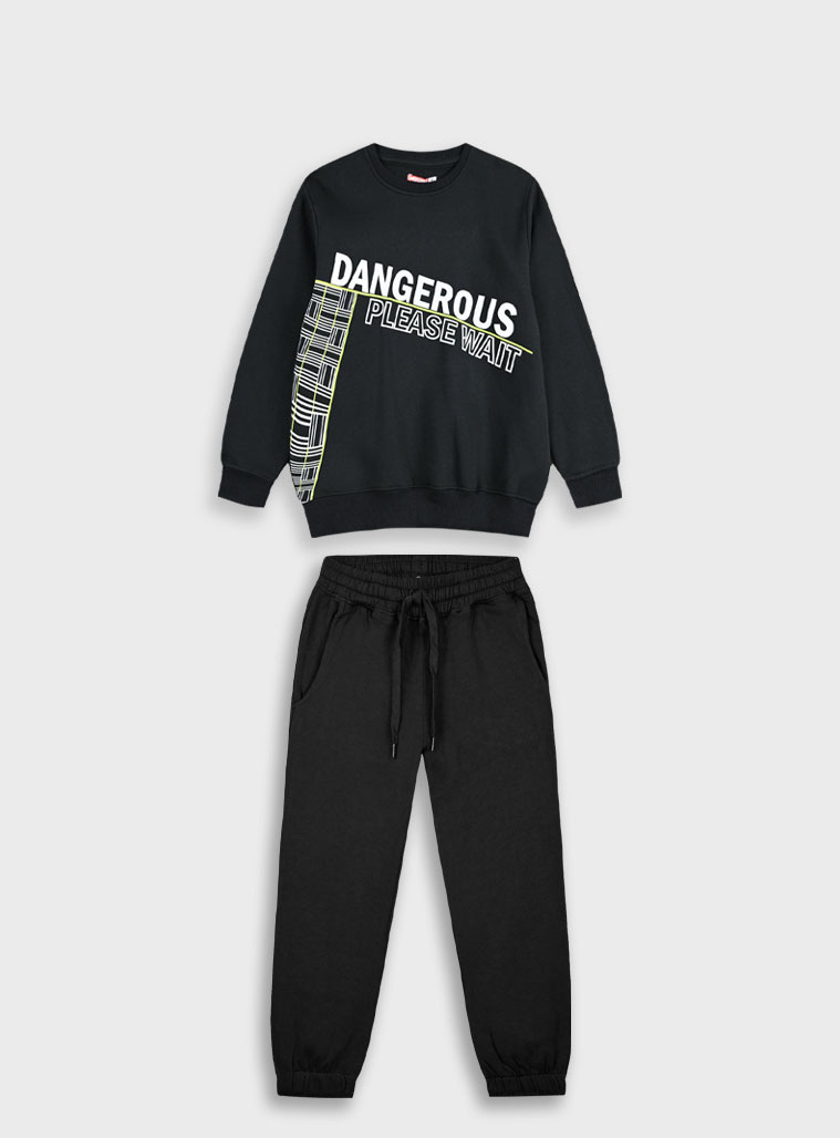 Energiers - ΣΗΜΑΝΤΙΚΟ: Σε περίπτωση διαφοράς τιμής από το κατάστημα ισχύει παντα και μόνο η τιμή του καταστήματος Φούτερ φόρμα με τύπωμα | ΜΑΥΡΟ