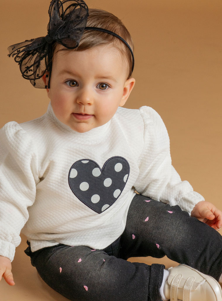 Παιδικά ρούχα - κορίτσι Energiers - ΣΗΜΑΝΤΙΚΟ: Σε περίπτωση διαφοράς τιμής από το κατάστημα ισχύει παντα και μόνο η τιμή του καταστήματος Βρεφικό σετ 2 τεμαχίων μπλούζα με παντελόνι | ΜΑΥΡΟ ΤΖΗ